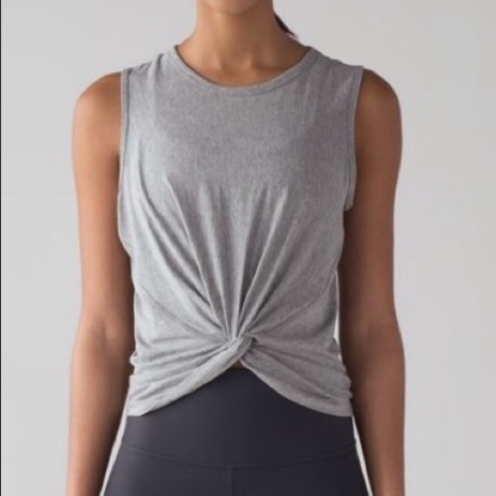 Crescent top size 6